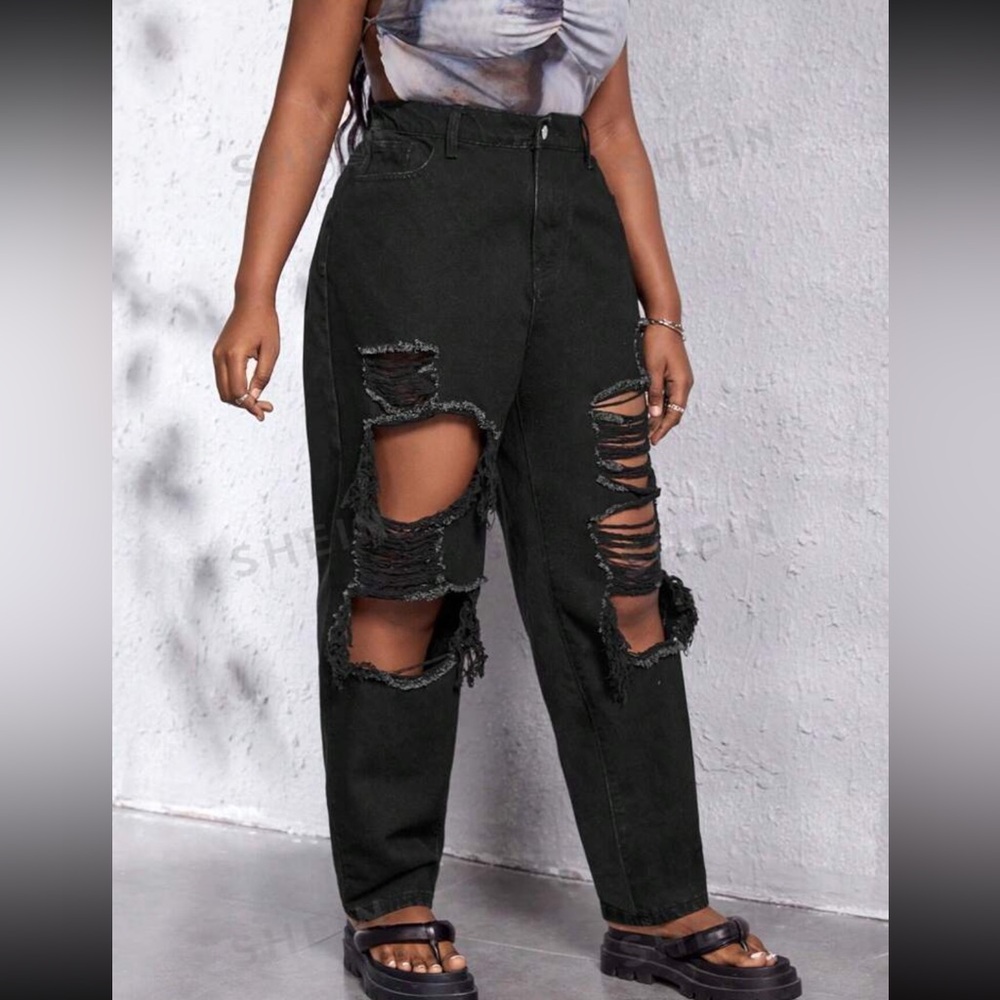 Plus High Waist Ripped Straight Leg Jeans
